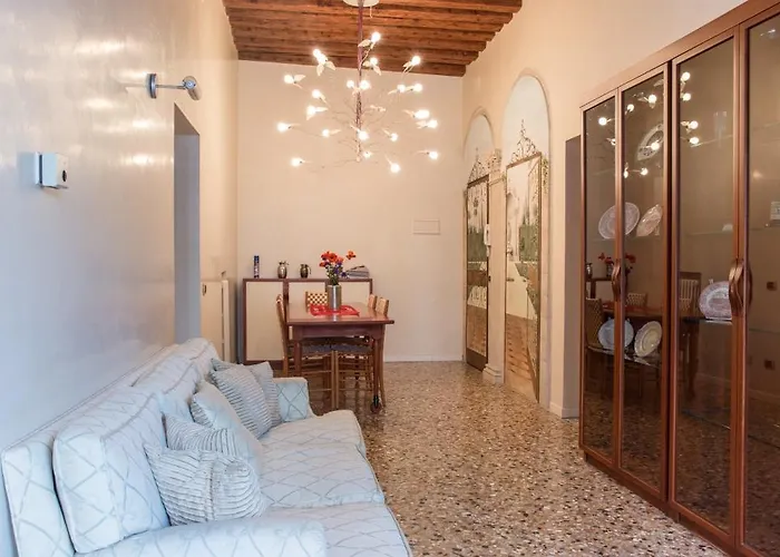 Ca Foscarini 1 *